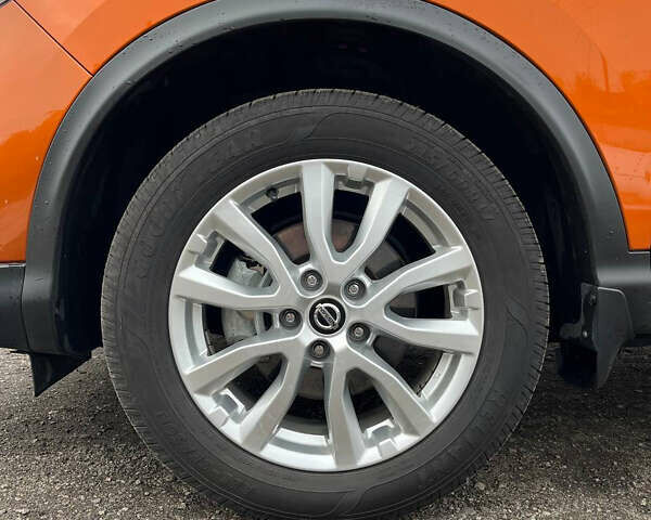 Оранжевый Ниссан Rogue Sport, объемом двигателя 2 л и пробегом 64 тыс. км за 17900 $, фото 12 на Automoto.ua