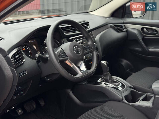 Оранжевый Ниссан Rogue Sport, объемом двигателя 2 л и пробегом 83 тыс. км за 17900 $, фото 29 на Automoto.ua