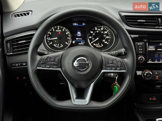 Оранжевый Ниссан Rogue Sport, объемом двигателя 2 л и пробегом 83 тыс. км за 17900 $, фото 22 на Automoto.ua
