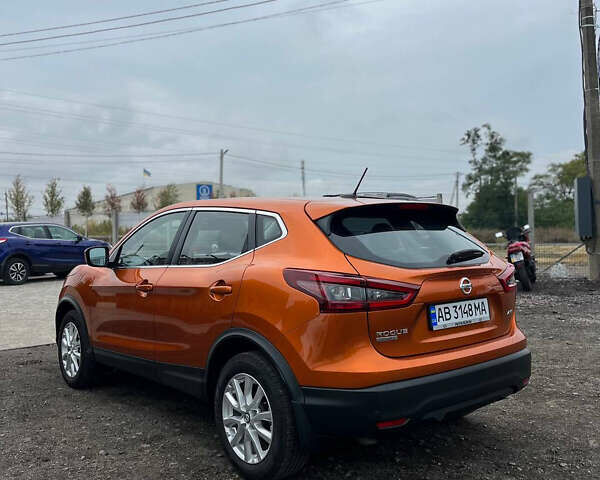 Оранжевый Ниссан Rogue Sport, объемом двигателя 2 л и пробегом 64 тыс. км за 17900 $, фото 5 на Automoto.ua