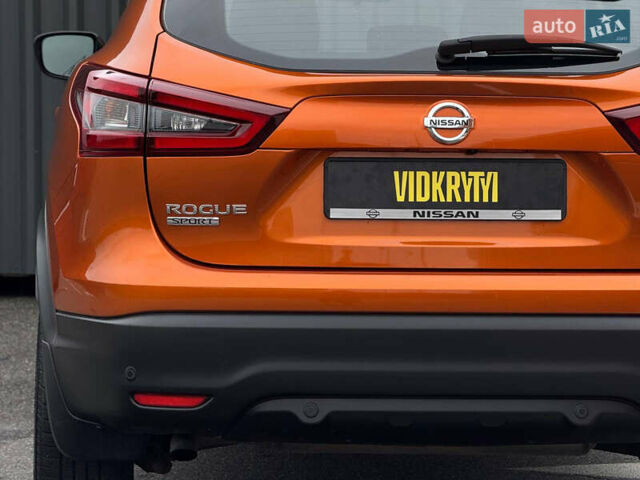 Оранжевый Ниссан Rogue Sport, объемом двигателя 2 л и пробегом 83 тыс. км за 17900 $, фото 14 на Automoto.ua