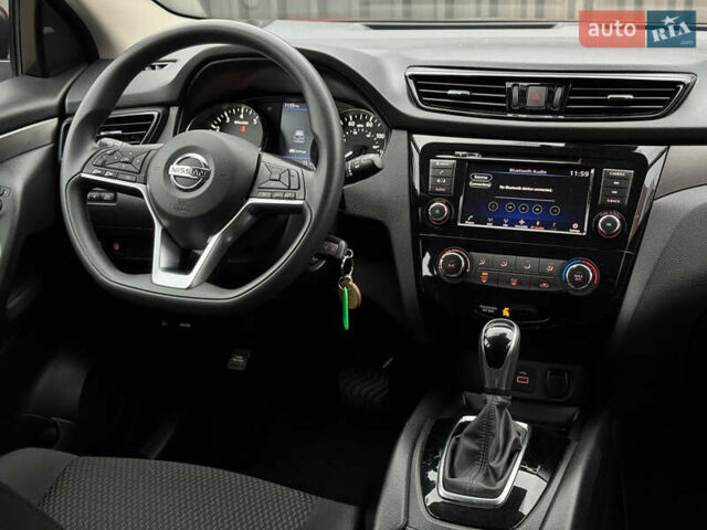 Оранжевый Ниссан Rogue Sport, объемом двигателя 2 л и пробегом 83 тыс. км за 17900 $, фото 26 на Automoto.ua