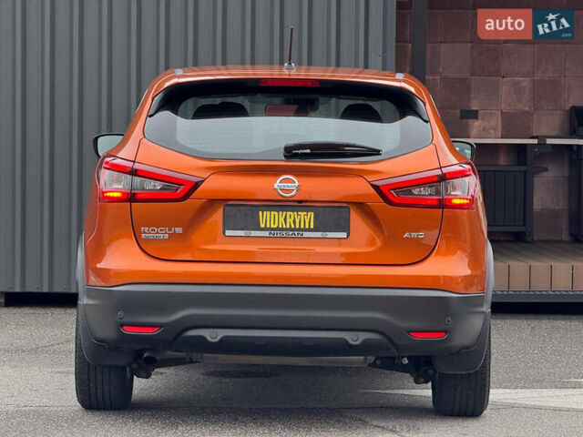 Оранжевый Ниссан Rogue Sport, объемом двигателя 2 л и пробегом 83 тыс. км за 17900 $, фото 13 на Automoto.ua