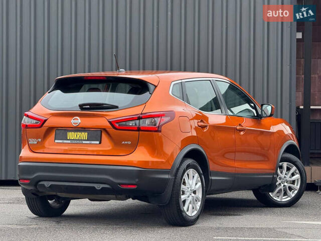 Оранжевый Ниссан Rogue Sport, объемом двигателя 2 л и пробегом 83 тыс. км за 17900 $, фото 10 на Automoto.ua