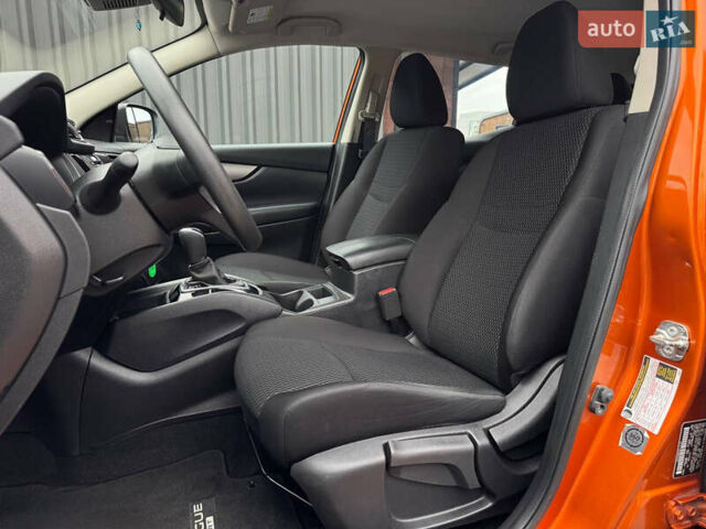 Оранжевый Ниссан Rogue Sport, объемом двигателя 2 л и пробегом 83 тыс. км за 17900 $, фото 31 на Automoto.ua