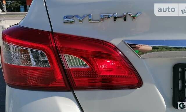 Білий Ніссан Sylphy, об'ємом двигуна 0 л та пробігом 64 тис. км за 12900 $, фото 11 на Automoto.ua