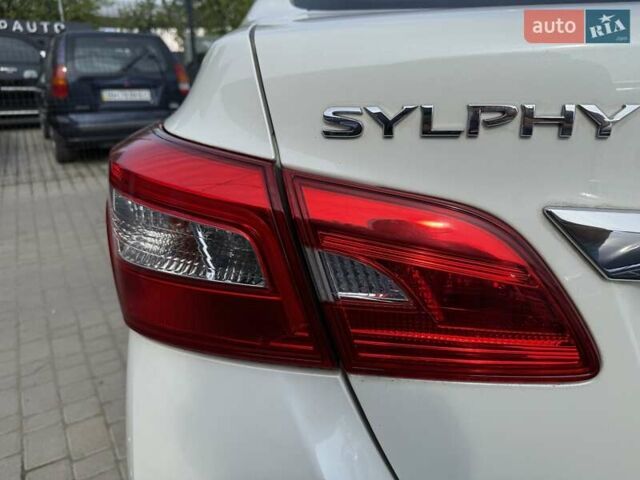 Белый Ниссан Sylphy, объемом двигателя 0 л и пробегом 60 тыс. км за 11900 $, фото 14 на Automoto.ua