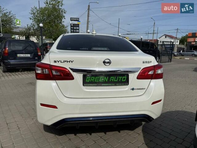 Белый Ниссан Sylphy, объемом двигателя 0 л и пробегом 60 тыс. км за 11900 $, фото 6 на Automoto.ua