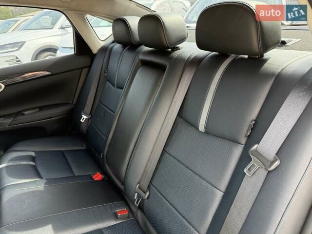 Белый Ниссан Sylphy, объемом двигателя 0 л и пробегом 60 тыс. км за 11900 $, фото 42 на Automoto.ua