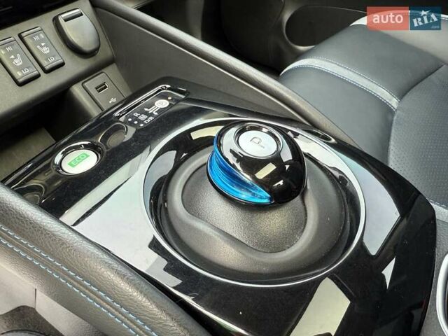 Белый Ниссан Sylphy, объемом двигателя 0 л и пробегом 60 тыс. км за 11900 $, фото 22 на Automoto.ua