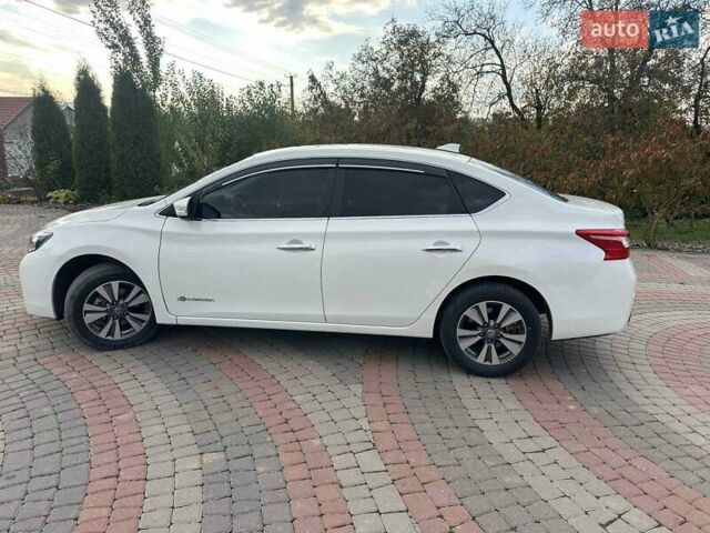 Ніссан Sylphy 2018 у Чернівцях на Automoto.ua Білий Ніссан Sylphy, об'ємом двигуна 0 л та пробігом 62 тис. км за 14500 $, фото 4 на Automoto.ua