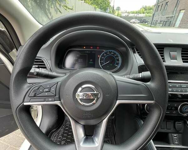 Белый Ниссан Sylphy, объемом двигателя 0 л и пробегом 6 тыс. км за 12500 $, фото 12 на Automoto.ua