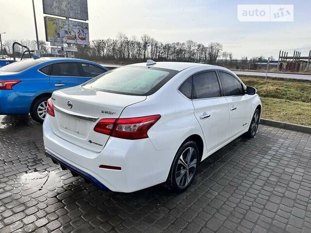 Білий Ніссан Sylphy, об'ємом двигуна 0 л та пробігом 78 тис. км за 21500 $, фото 3 на Automoto.ua