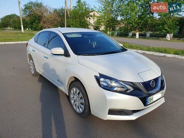 Белый Ниссан Sylphy, объемом двигателя 0 л и пробегом 75 тыс. км за 12200 $, фото 1 на Automoto.ua