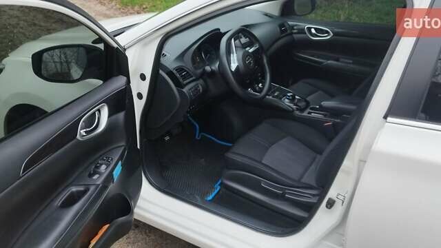 Белый Ниссан Sylphy, объемом двигателя 0 л и пробегом 95 тыс. км за 11500 $, фото 8 на Automoto.ua