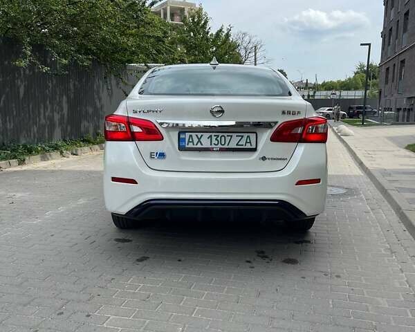 Белый Ниссан Sylphy, объемом двигателя 0 л и пробегом 6 тыс. км за 12500 $, фото 7 на Automoto.ua