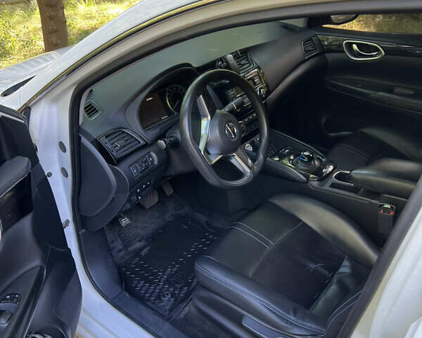 Белый Ниссан Sylphy, объемом двигателя 0 л и пробегом 87 тыс. км за 13000 $, фото 7 на Automoto.ua
