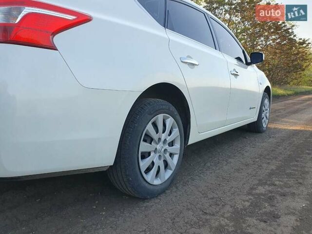 Белый Ниссан Sylphy, объемом двигателя 0 л и пробегом 75 тыс. км за 12200 $, фото 12 на Automoto.ua