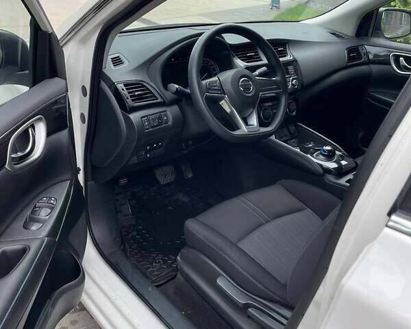 Белый Ниссан Sylphy, объемом двигателя 0 л и пробегом 6 тыс. км за 12500 $, фото 9 на Automoto.ua