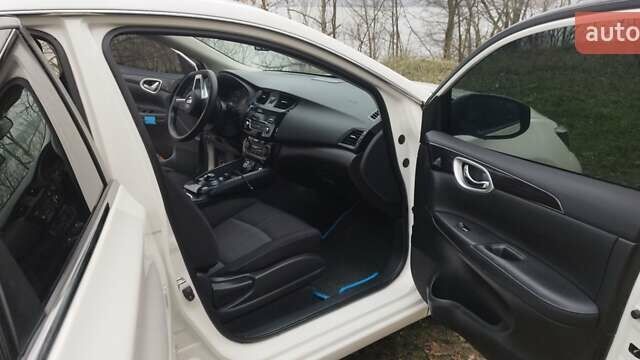 Белый Ниссан Sylphy, объемом двигателя 0 л и пробегом 95 тыс. км за 11500 $, фото 10 на Automoto.ua
