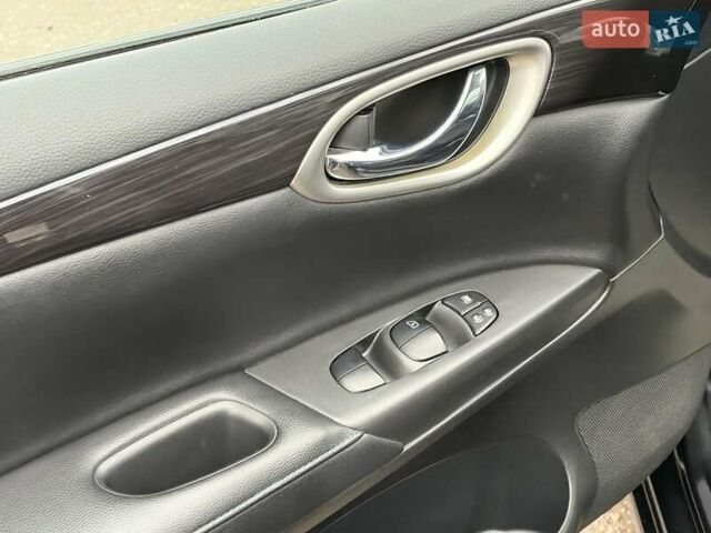 Черный Ниссан Sylphy, объемом двигателя 0 л и пробегом 50 тыс. км за 13200 $, фото 4 на Automoto.ua