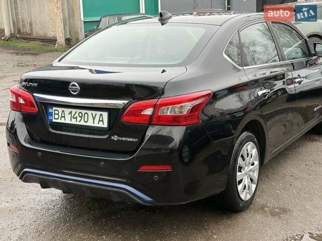 Черный Ниссан Sylphy, объемом двигателя 0 л и пробегом 50 тыс. км за 13200 $, фото 9 на Automoto.ua