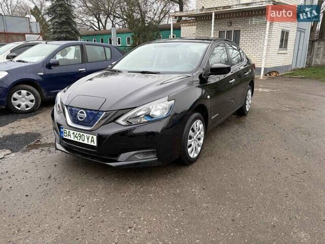 Черный Ниссан Sylphy, объемом двигателя 0 л и пробегом 50 тыс. км за 13200 $, фото 5 на Automoto.ua