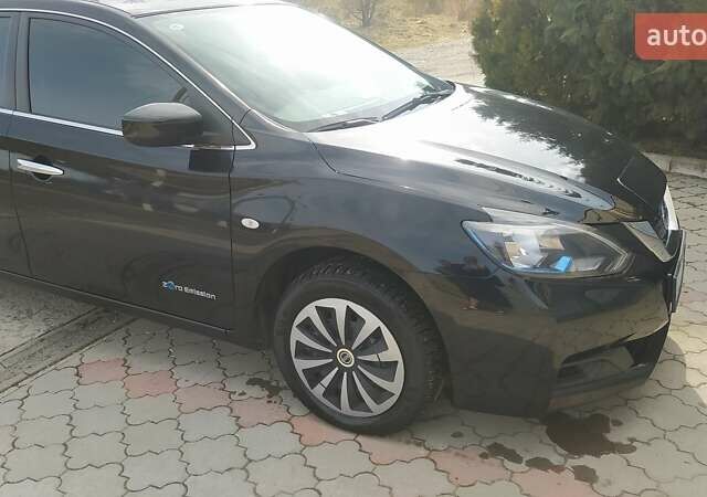 Чорний Ніссан Sylphy, об'ємом двигуна 0 л та пробігом 55 тис. км за 18500 $, фото 6 на Automoto.ua