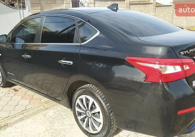 Чорний Ніссан Sylphy, об'ємом двигуна 0 л та пробігом 55 тис. км за 18500 $, фото 3 на Automoto.ua