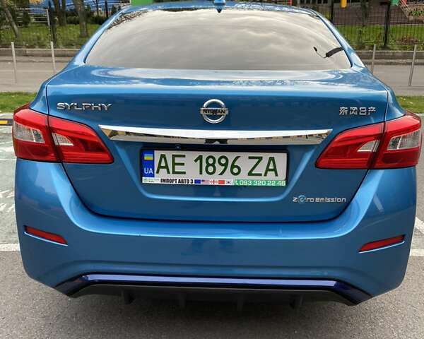 Синий Ниссан Sylphy, объемом двигателя 0 л и пробегом 12 тыс. км за 12500 $, фото 6 на Automoto.ua