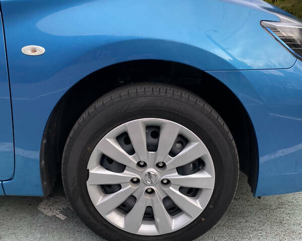 Синий Ниссан Sylphy, объемом двигателя 0 л и пробегом 12 тыс. км за 12500 $, фото 2 на Automoto.ua