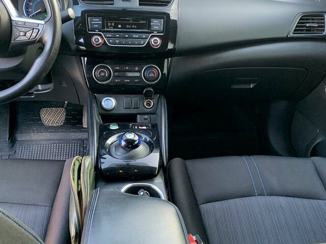 Синій Ніссан Sylphy, об'ємом двигуна 80 л та пробігом 180 тис. км за 14199 $, фото 6 на Automoto.ua