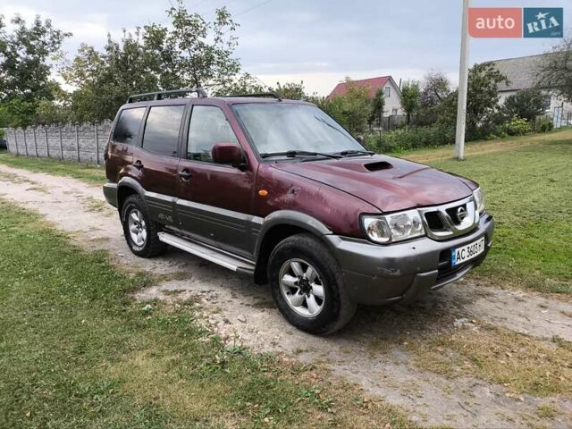 Красный Ниссан Terrano II, объемом двигателя 3 л и пробегом 274 тыс. км за 4300 $, фото 11 на Automoto.ua