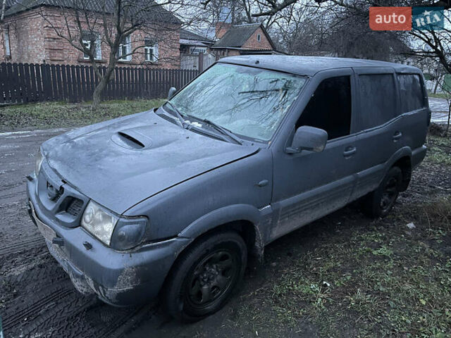 Ніссан Terrano II, об'ємом двигуна 2.7 л та пробігом 251 тис. км за 2300 $, фото 4 на Automoto.ua