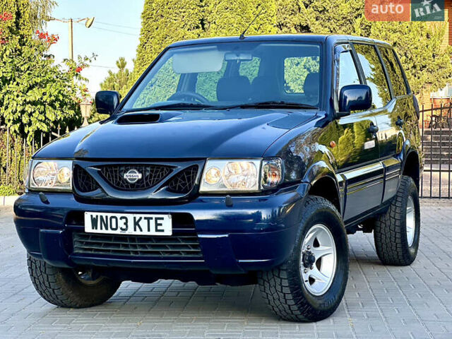 Синий Ниссан Terrano II, объемом двигателя 3 л и пробегом 168 тыс. км за 5500 $, фото 2 на Automoto.ua
