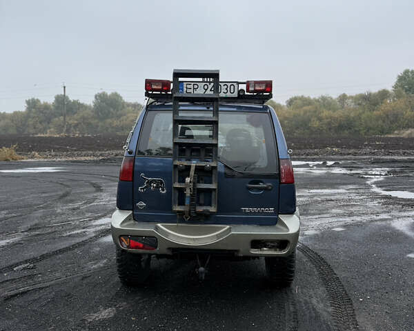 Синий Ниссан Terrano II, объемом двигателя 2.7 л и пробегом 200 тыс. км за 2500 $, фото 7 на Automoto.ua