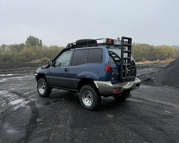Синий Ниссан Terrano II, объемом двигателя 2.7 л и пробегом 200 тыс. км за 2500 $, фото 6 на Automoto.ua