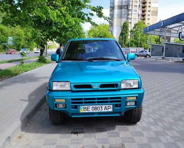 Зеленый Ниссан Terrano II, объемом двигателя 2.4 л и пробегом 300 тыс. км за 7200 $, фото 2 на Automoto.ua