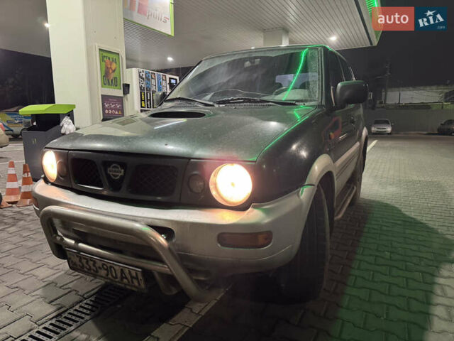 Зеленый Ниссан Terrano II, объемом двигателя 2.4 л и пробегом 234 тыс. км за 4499 $, фото 1 на Automoto.ua