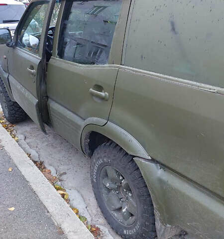 Зелений Ніссан Terrano II, об'ємом двигуна 3 л та пробігом 269 тис. км за 3195 $, фото 2 на Automoto.ua