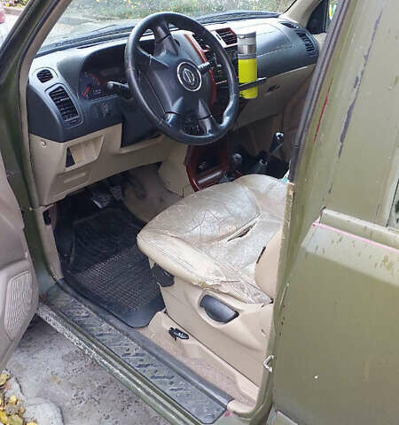 Зелений Ніссан Terrano II, об'ємом двигуна 3 л та пробігом 269 тис. км за 3195 $, фото 4 на Automoto.ua