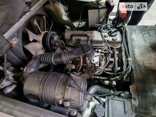 Ниссан UGD, объемом двигателя 1.5 л и пробегом 6 тыс. км за 7200 $, фото 2 на Automoto.ua