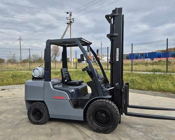 Серый Ниссан UGD, объемом двигателя 2.4 л и пробегом 7 тыс. км за 13916 $, фото 9 на Automoto.ua