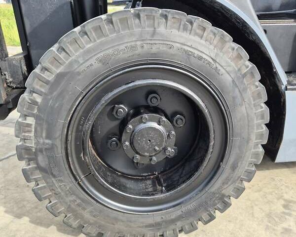 Серый Ниссан UGD, объемом двигателя 2.4 л и пробегом 7 тыс. км за 13916 $, фото 14 на Automoto.ua