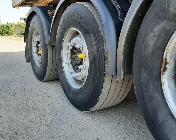 Червоний Новатрейл СКІ, об'ємом двигуна 0 л та пробігом 100 тис. км за 13000 $, фото 8 на Automoto.ua