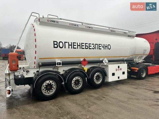 Белый Нурсан Бензовоз, объемом двигателя 0 л и пробегом 100 тыс. км за 45000 $, фото 10 на Automoto.ua