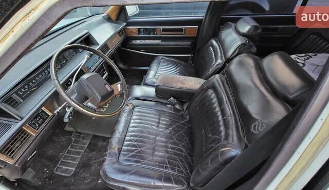 Бежевый Олдсмобиль Ninety Eidht, объемом двигателя 3.8 л и пробегом 200 тыс. км за 8000 $, фото 2 на Automoto.ua