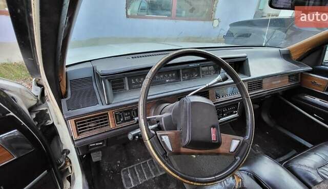 Бежевый Олдсмобиль Ninety Eidht, объемом двигателя 3.8 л и пробегом 200 тыс. км за 8000 $, фото 4 на Automoto.ua