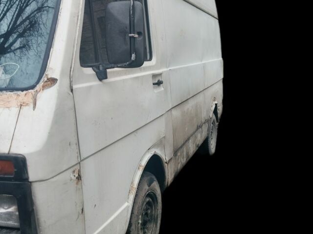 Белый Опель Адам, объемом двигателя 0 л и пробегом 356 тыс. км за 2500 $, фото 2 на Automoto.ua