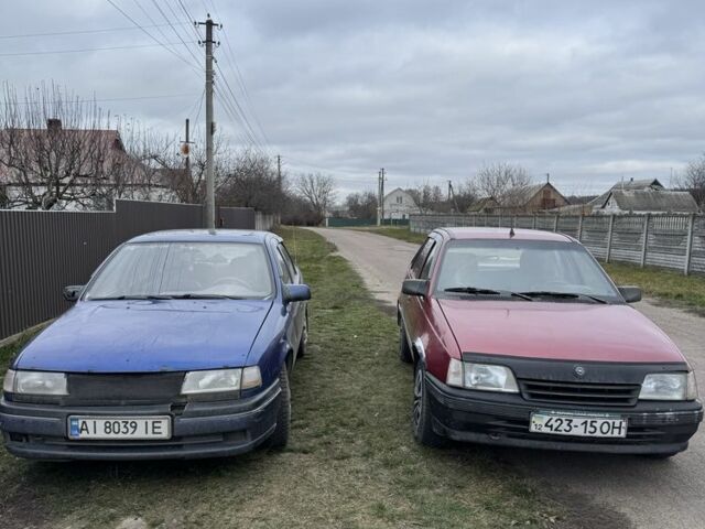 Червоний Опель Адам, об'ємом двигуна 1.6 л та пробігом 250 тис. км за 1100 $, фото 2 на Automoto.ua